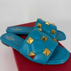 Valentino 36.5 Classic Roman Stud Quilted Sky Fall JR7 Studded Sandals E393